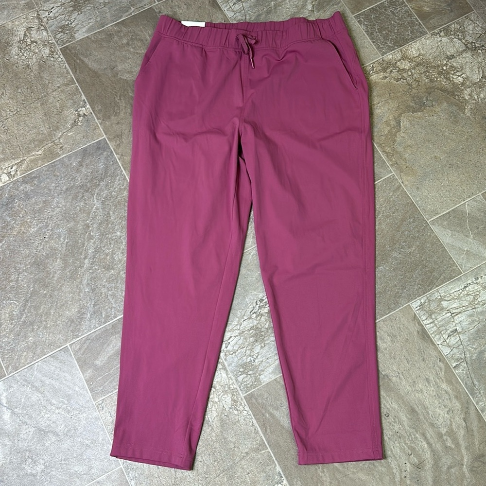 Reflex XL ladies activewear KNIT pant plum colour brand new with tags